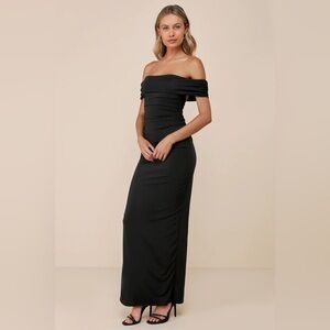 LULU’S BRILLIANT ELEGANCE OFF THE SHOULDER BACKLESS MAXI DRESS